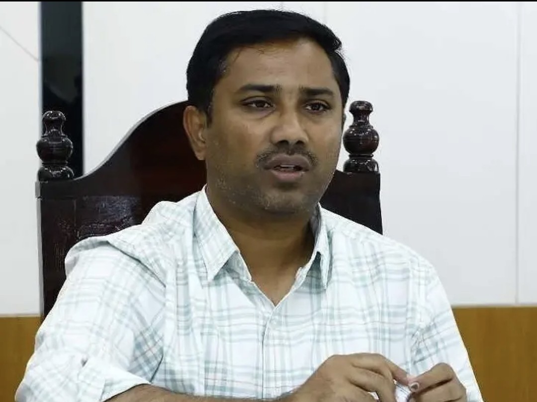 ప్రజా దర్బార్‌ను సద్వినియోగం చేసుకోండి: కలెక్టర్