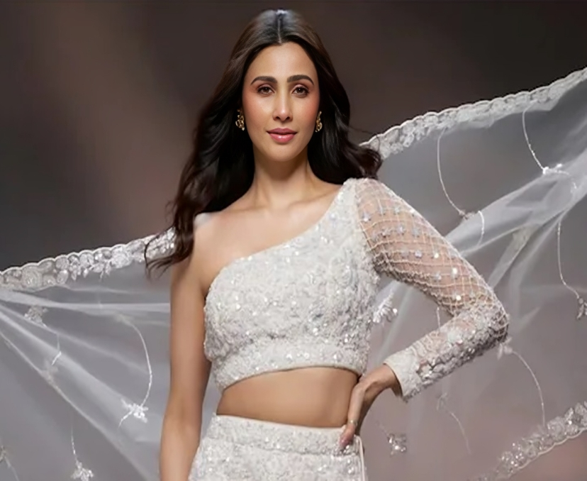 బాలీవుడ్ హీరోయిన్‌పై తెలుగు నిర్మాత లైంగిక వేధింపులు!