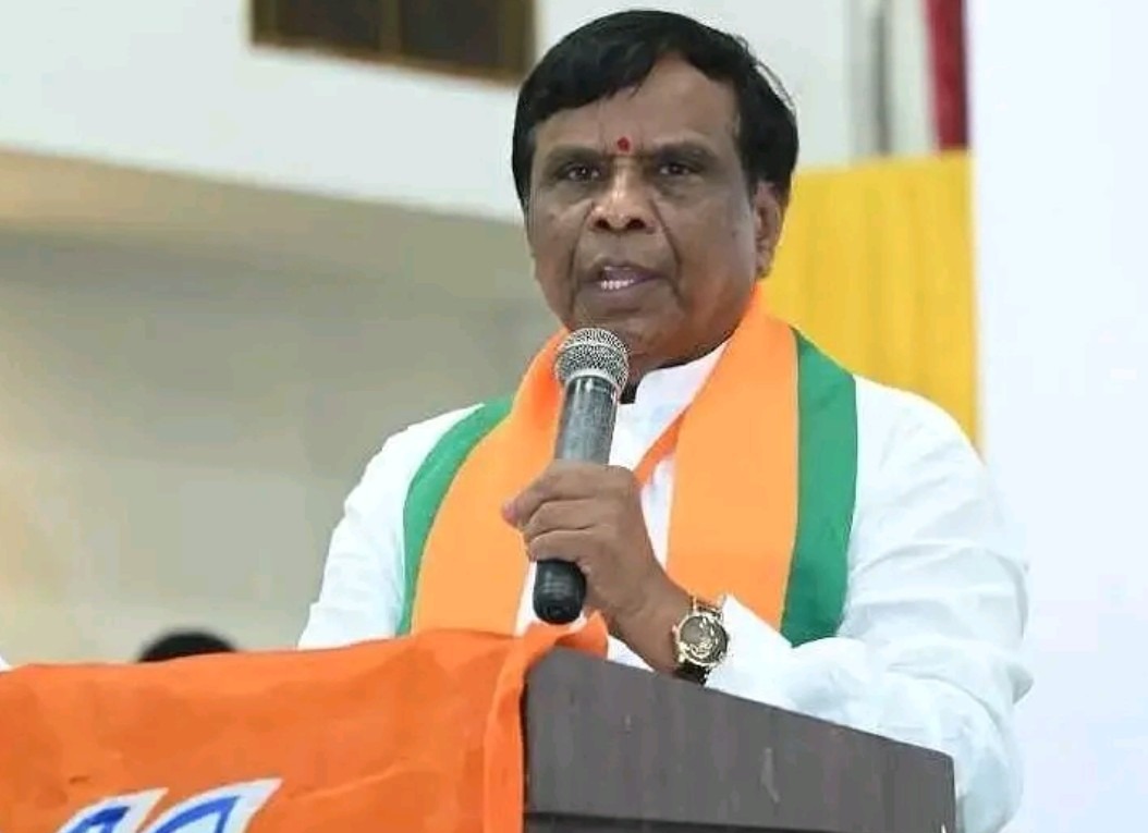 VIDEO: ‘అవినీతి, అక్రమాల్లో కాంగ్రెస్ బీఆర్ఎస్ దొందు దొందే’