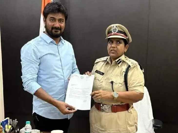 ‘ఇద్గాం చౌరస్తా ట్రాఫిక్ సమస్యను క్లియర్ చేయండి’