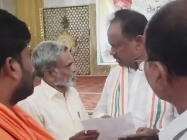 MLA గండ్రకు వినతి పత్రం అందజేత