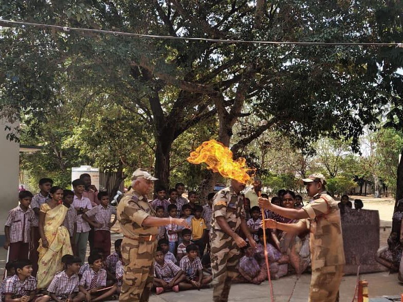 ఫైర్ సేఫ్టీపై విద్యార్థులకు అవగాహన సదస్సు