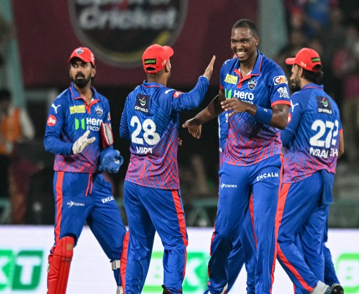 RCB vs DC: విరాట్ కోహ్లీ ఔట్