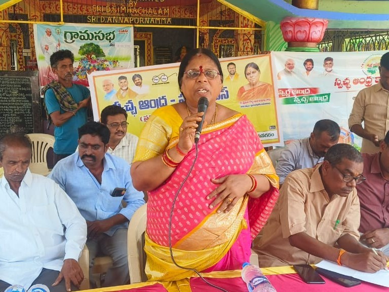 స్వచ్ఛాంధ్ర’ కార్యక్రమంలో పాల్గొన్న ఎమ్మెల్యే