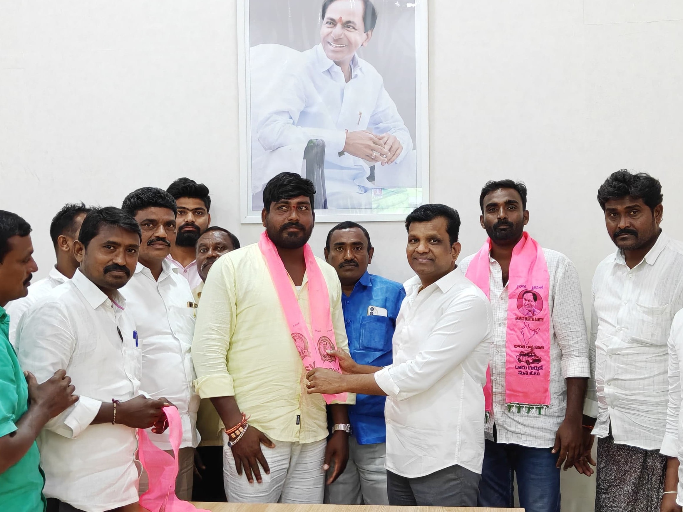 కాంగ్రెస్ పార్టీ నుంచి BRS లోకి చేరికలు