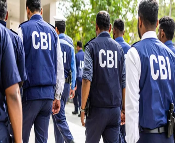 సైబర్ నేరం కేసులో సీబీఐ సోదాలు