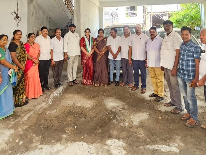 వార్డు స్థాయిలో వైసీపీ సమావేశం