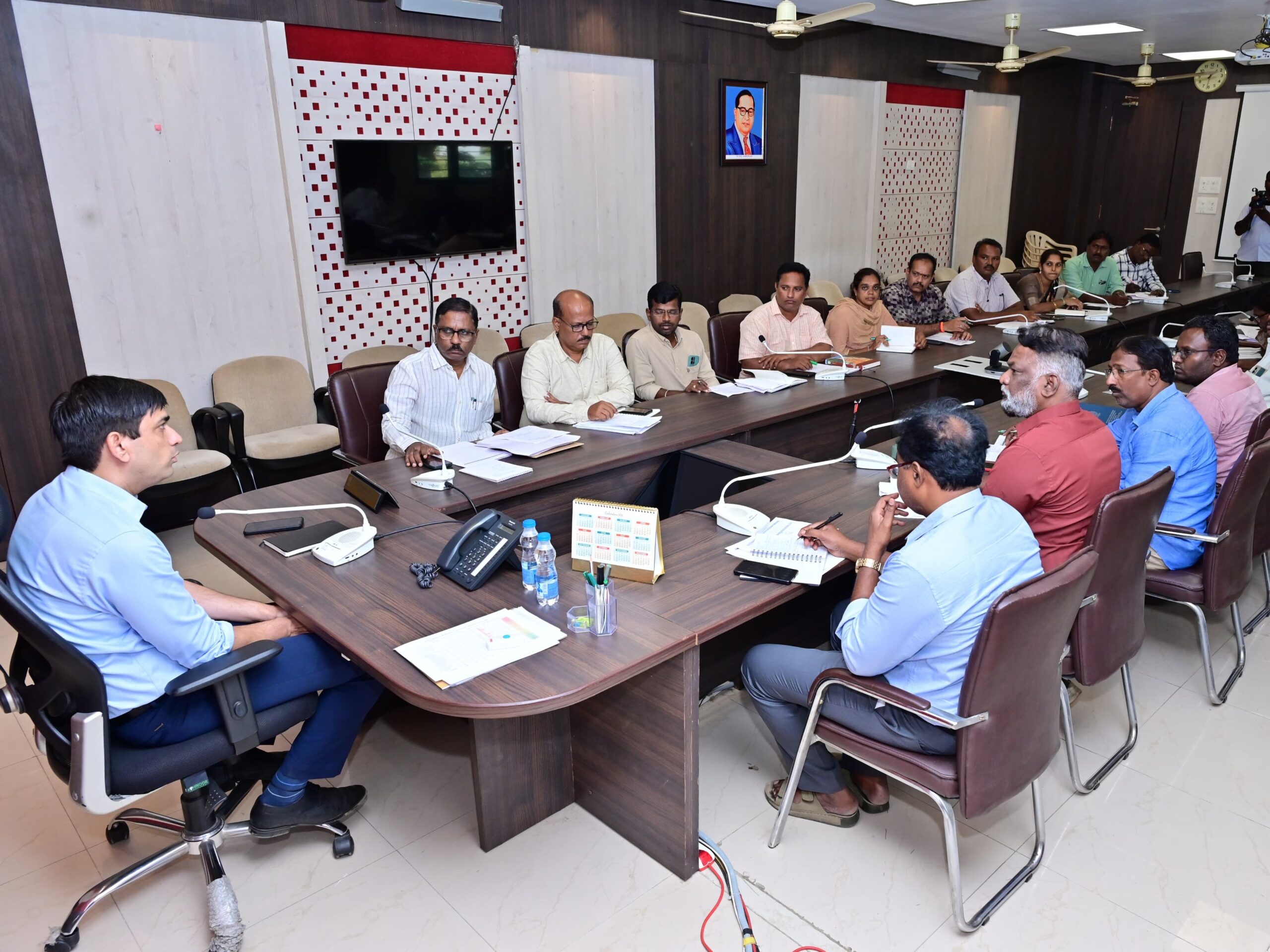 నగిరి డివిజన్‌లో జలధారపై కలెక్టర్ సమీక్ష