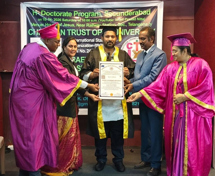 సమాజ సేవలో విశిష్ట కృషి చేసిన ప్రసాద్‌కు డాక్టరేట్