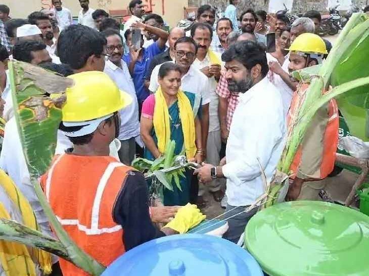 గ్రామాల పరిశుభ్రత పై దృష్టి నిలపాలి: MLA