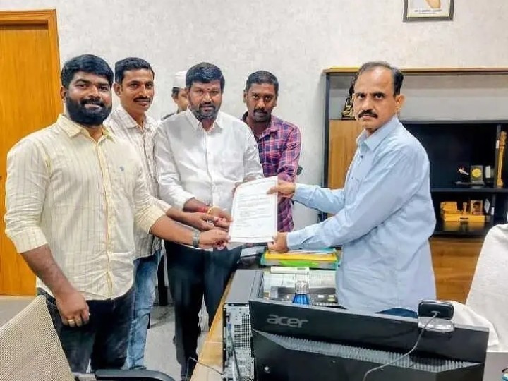శివాజీ విగ్రహ ఏర్పాటుకు వినతి