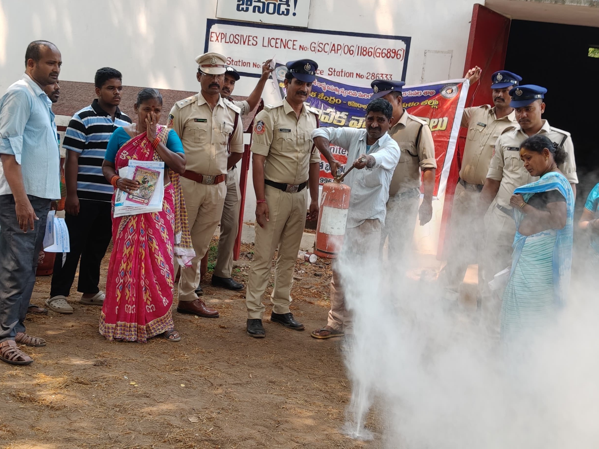 ‘అగ్ని ప్రమాదాలపై ప్రజల అప్రమత్తంగా ఉండాలి’