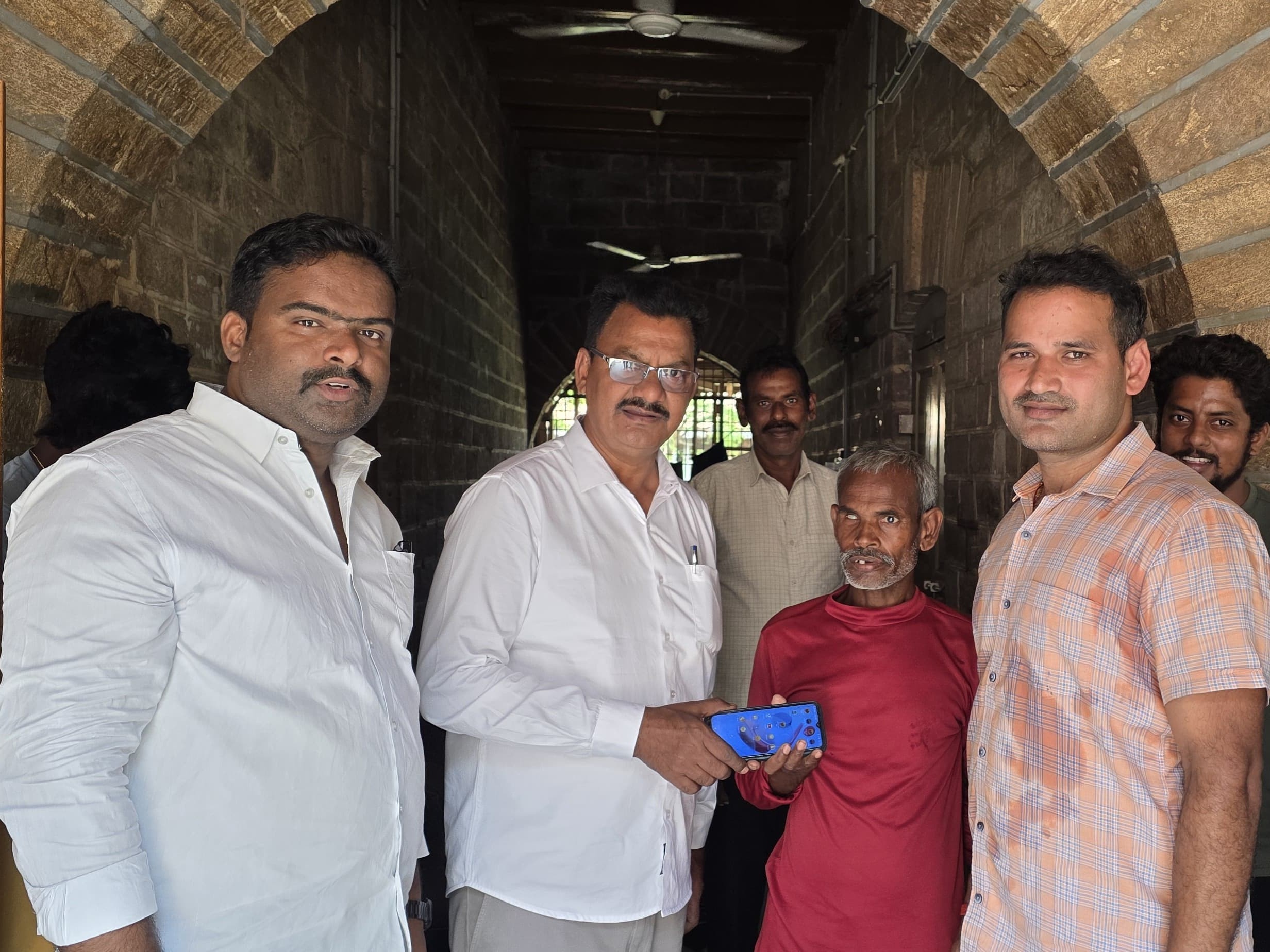 ఘోషా ఆసుపత్రిని సందర్శించిన CCS బృందం