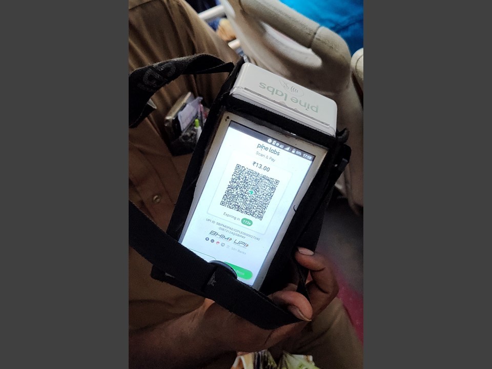 ఆర్టీసీ బస్సుల్లో QR కోడ్ టికెట్.. తక్కువే!