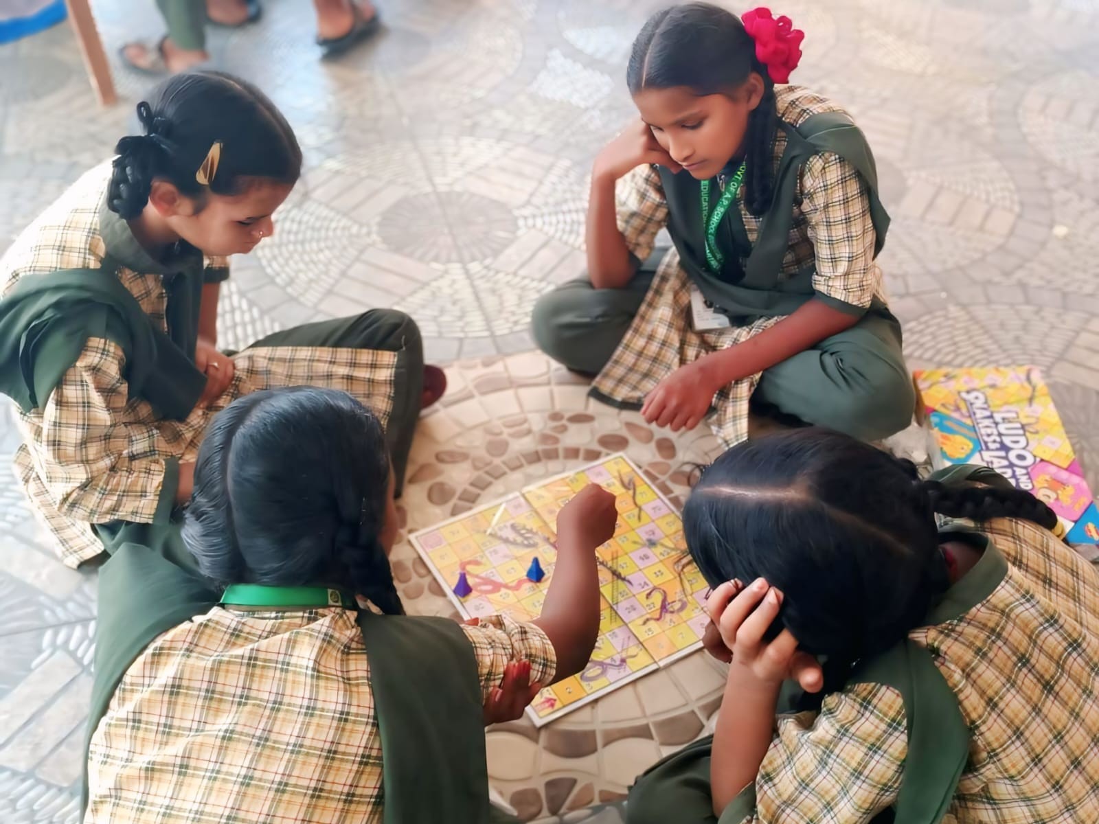 హైస్కూల్‌లో “నో బ్యాగ్ డే”