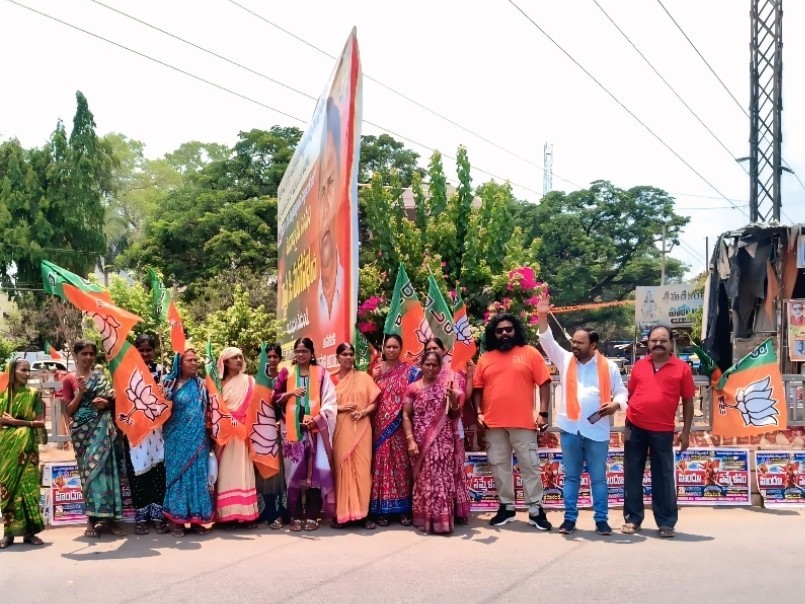 ‘మహిళా బిల్లును వ్యతిరేకించిన పార్టీల చర్యలను ఖండించండి’