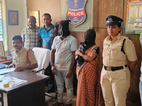 మహిళ హత్య కేసులో ఇద్దరి నిందితుల అరెస్ట్
