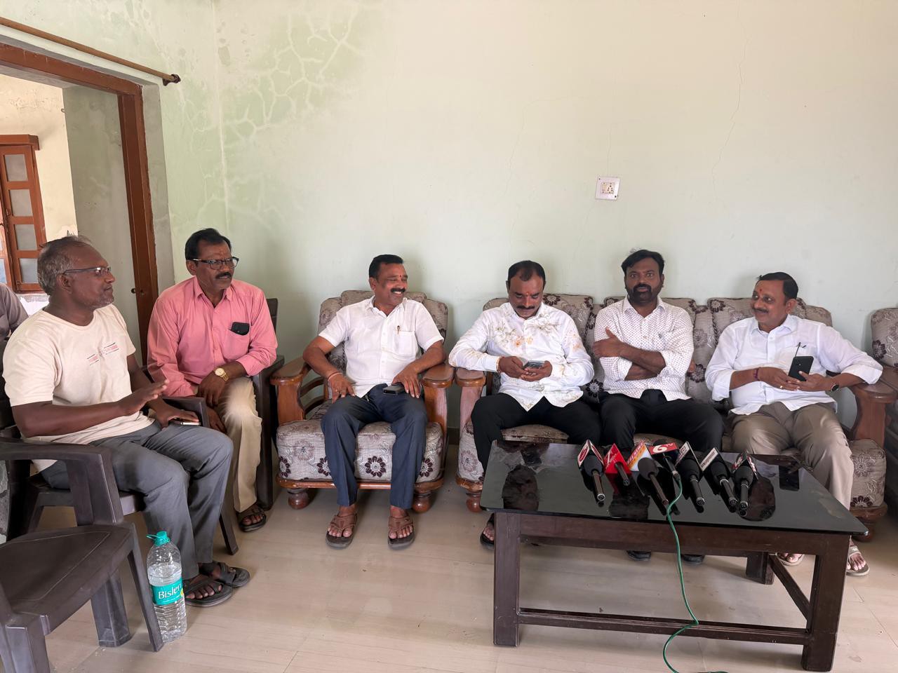 ‘ప్రజల పక్షాన సాధన కమిటీ పోరాడుతుంది’