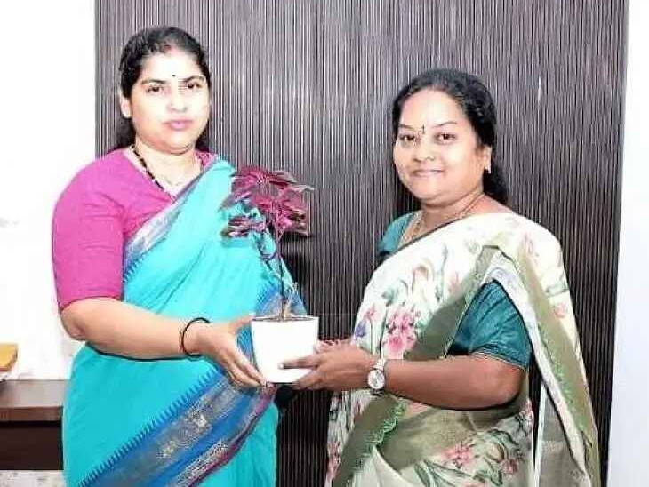 కలెక్టర్‌ను మర్యాదపూర్వకంగా కలిసిన డిపిఆర్ఓ ప్రేమలత.