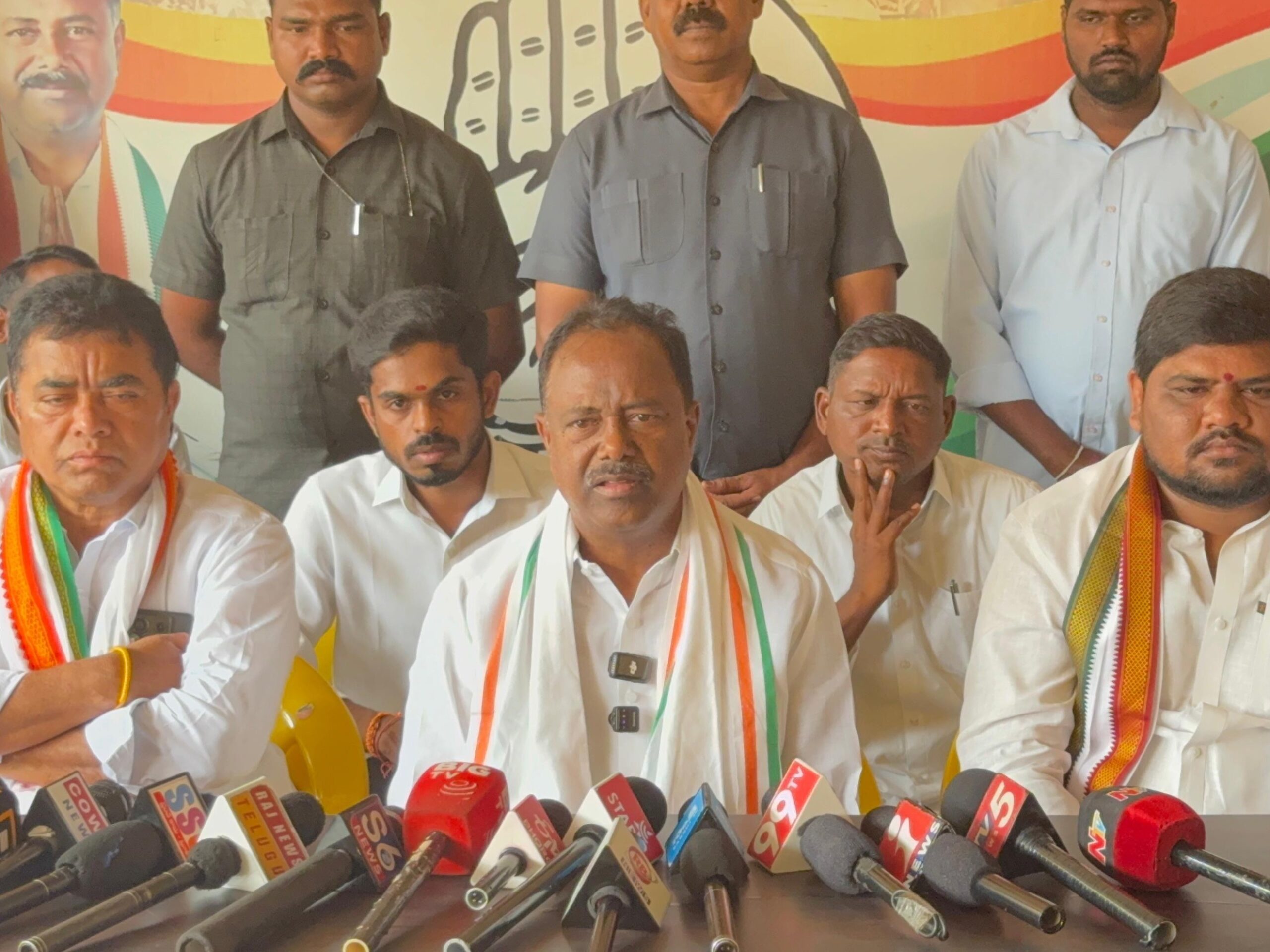 సీఎం పర్యటనను విజయవంతం చేయాలి: MLA