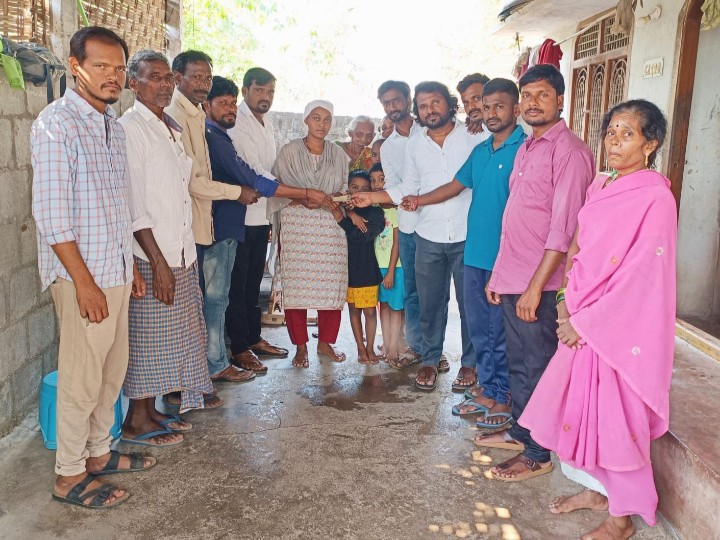 మంచి మనసు చాటుకున్న గ్రామస్తులు