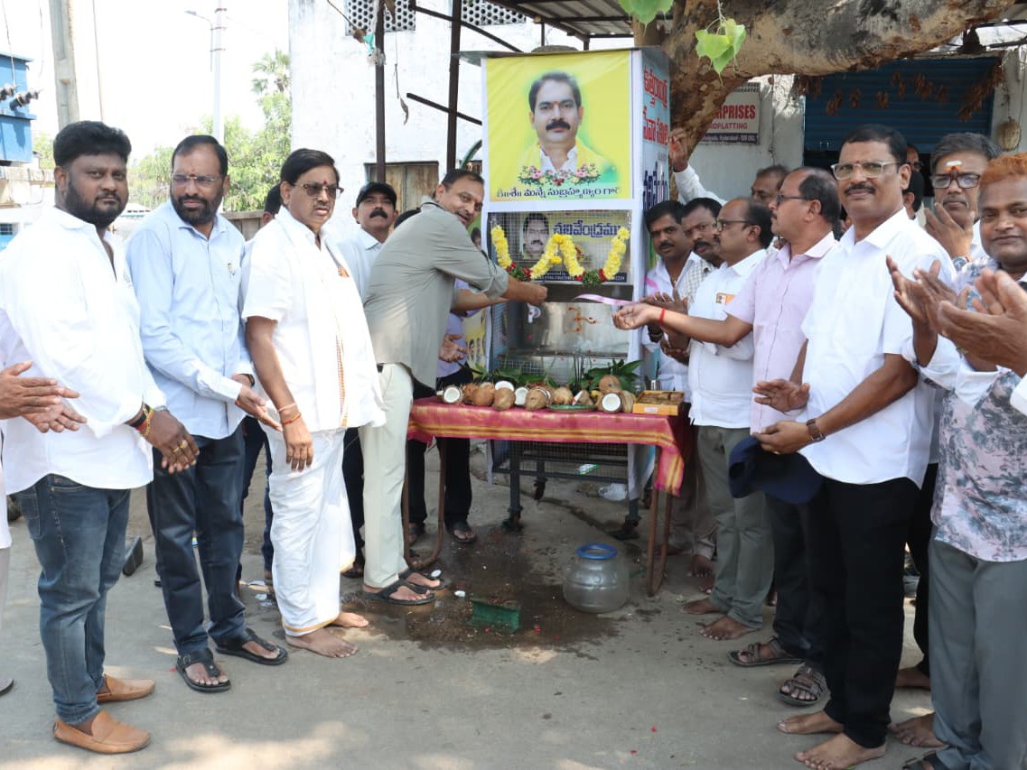 ఉత్తరాంధ్ర సేవా సమితి సేవలు భేష్: MLA