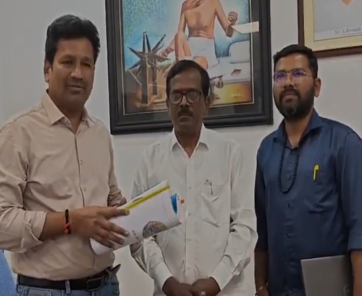 MEOను అభినందించిన SCERT డైరెక్టర్