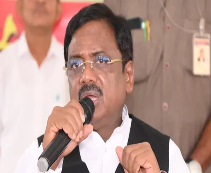 సిద్దిపేటను అభివృద్ధి చేస్తాం: వివేక్