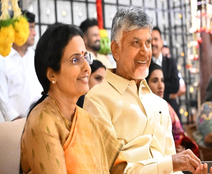 CBN జన్మదినం.. భువనేశ్వరి భారీ విరాళం