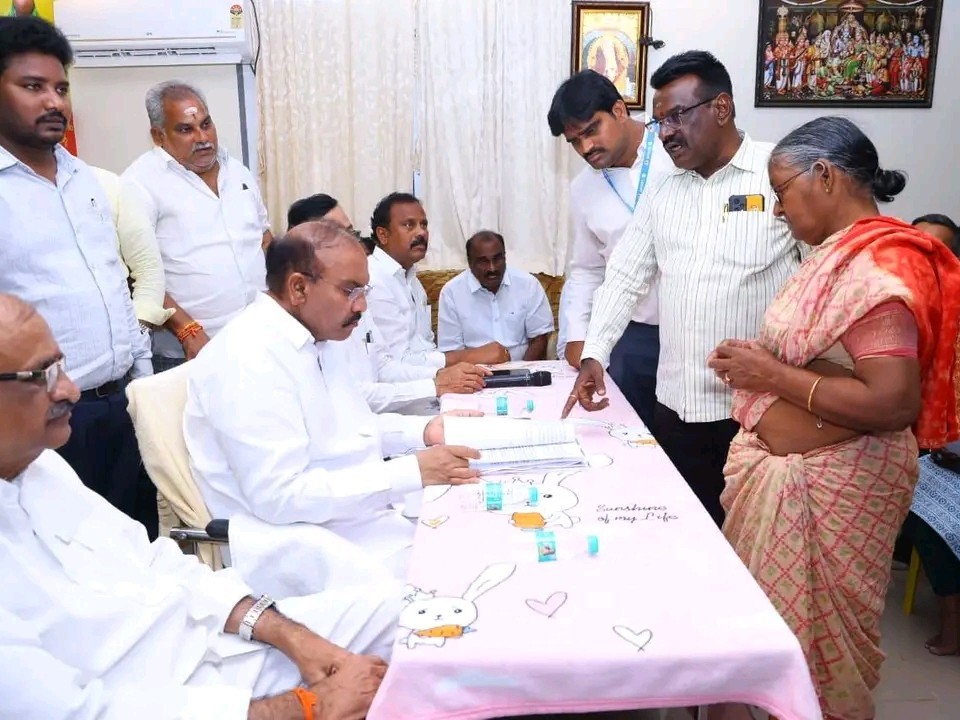 భూ కబ్జాలపై స్పందించిన ఎమ్మెల్యే