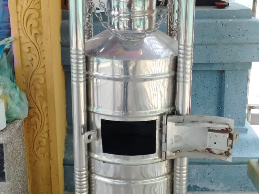 ఆలయ తాళం పగలగొట్టి చోరి