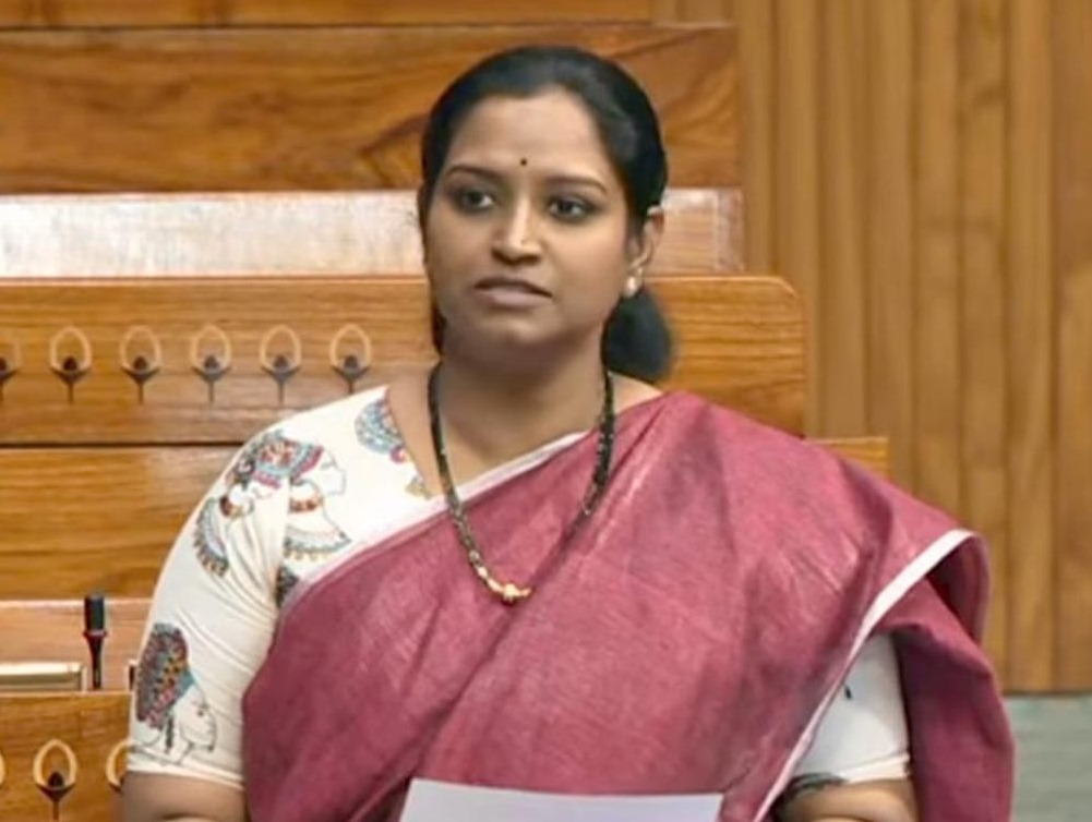 మహిళా రిజర్వేషన్లపై BJPది తప్పుడు ప్రచారం: MP