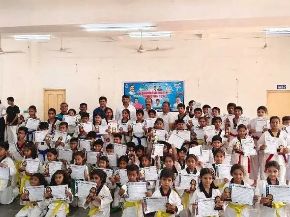 ‘తైక్వాండోలో విద్యార్థుల ప్రతిభ’