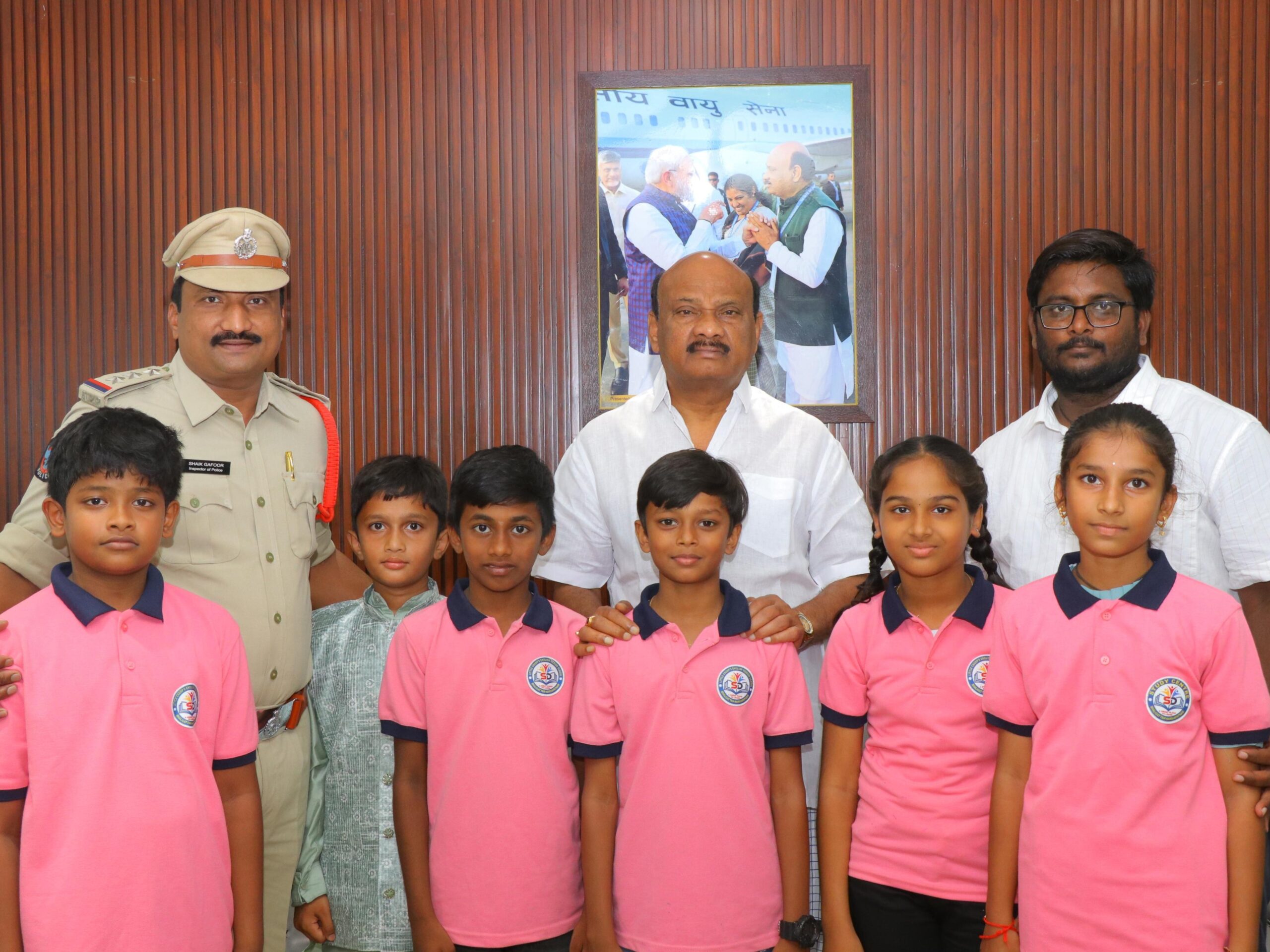 నవోదయ ఎంట్రన్స్ విజేతలకు అభినందనలు