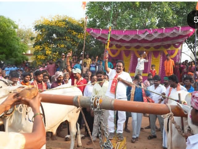 బండలాగుడు పోటీలను ప్రారంభించిన ఎమ్మెల్యే