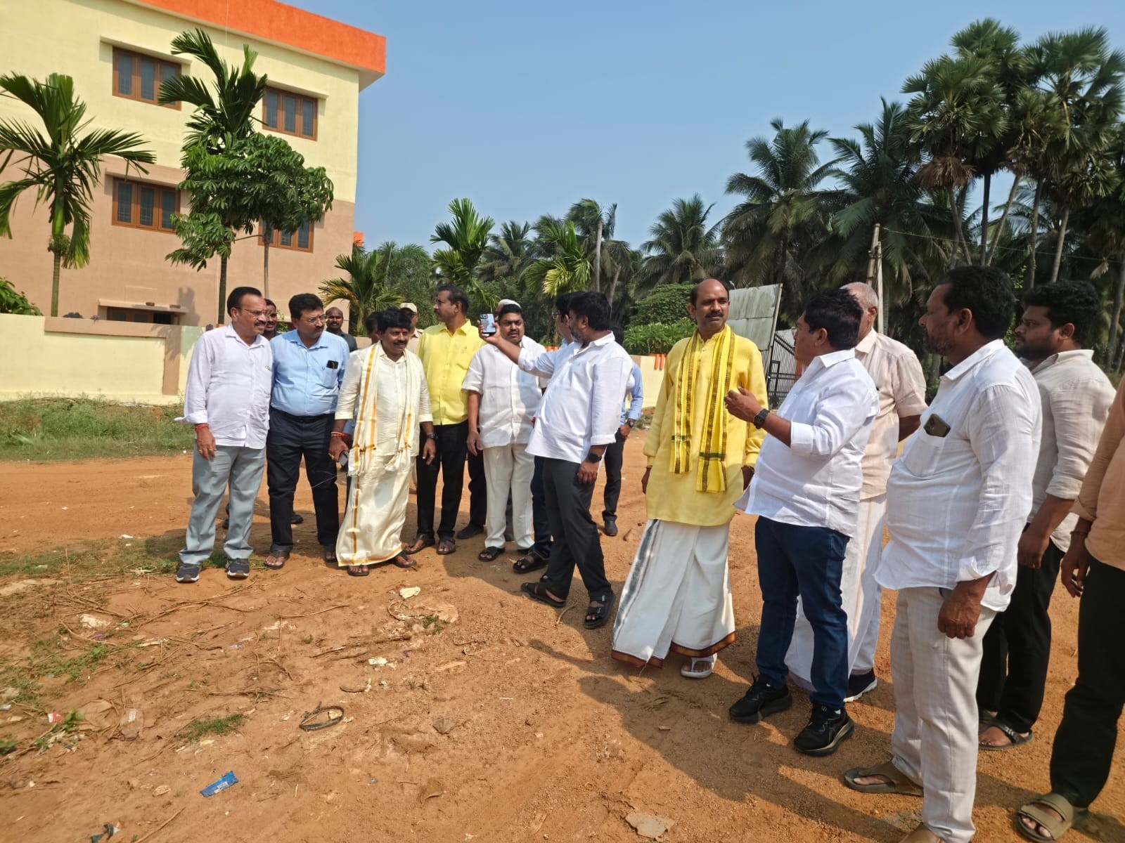 మహానాడుకి ఎచ్చెర్లలో స్థల పరిశీలన