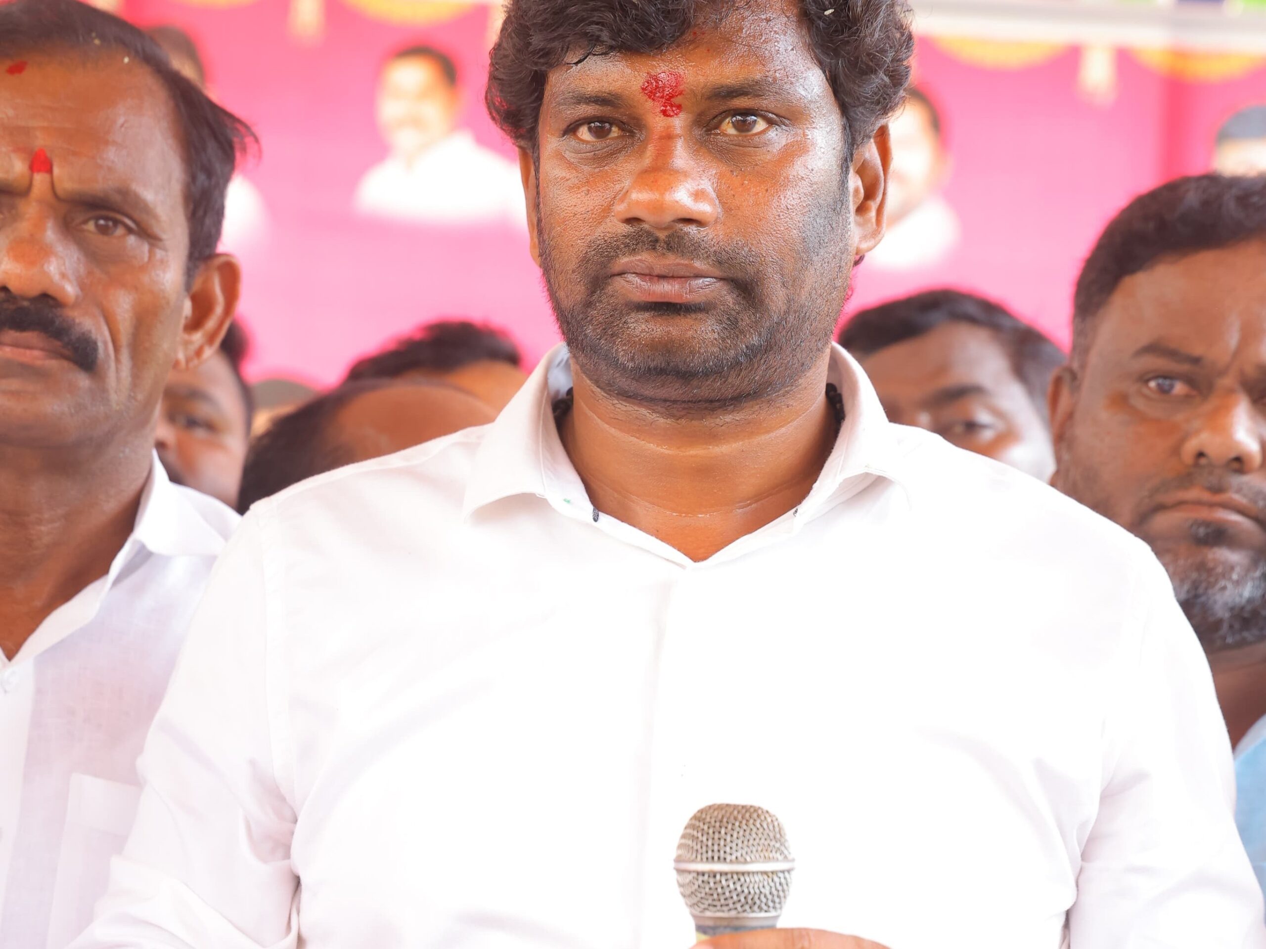 ‘కాంగ్రెస్ పాలనలో కుంటుపడిన నియోజకవర్గ అభివృద్ధి’