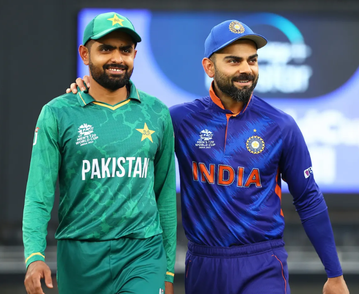 అగ్రస్థానం.. కోహ్లీ సరసన బాబర్