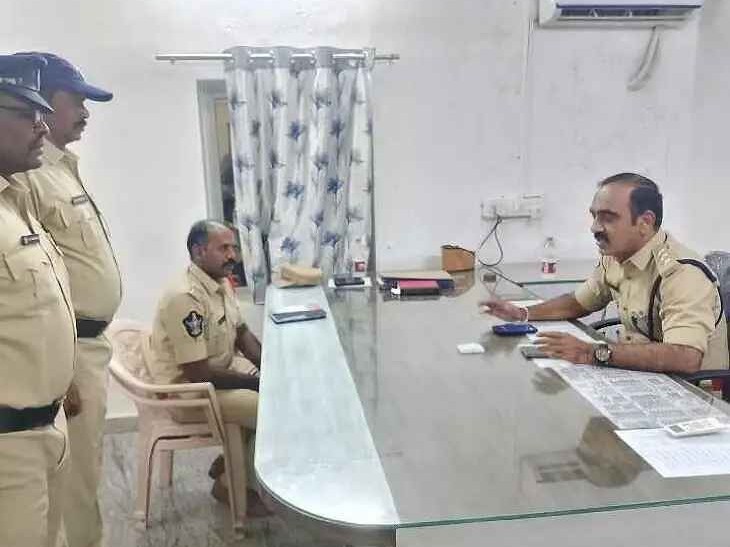 గంగాధర్ నెల్లూరు పోలీస్ స్టేషన్‌లో DSP తనిఖీ