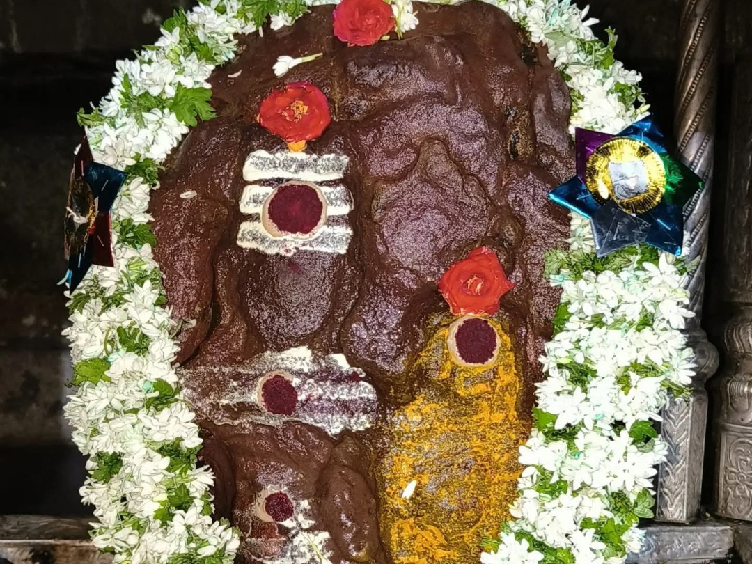 యాగంటి ఆలయంలో ప్రత్యేక పూజలు