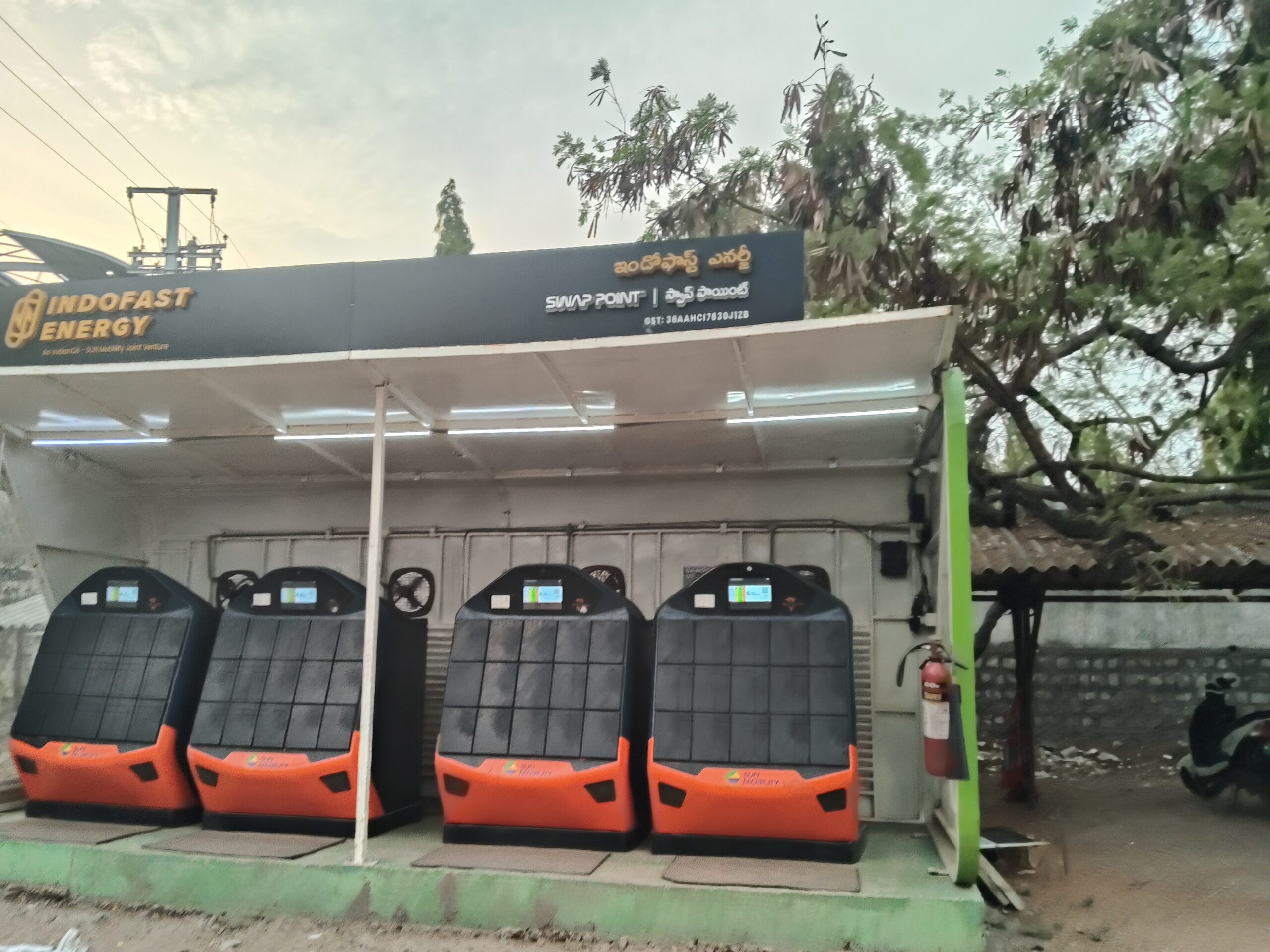 తార్నాక మెట్రో వద్ద 4 ఛార్జింగ్ పాయింట్లు