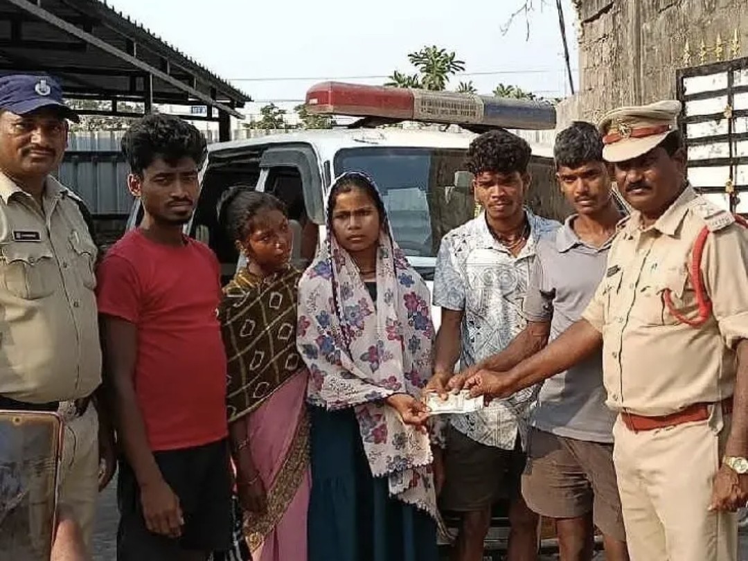 పురుగుల మందు తాగి కూలీ మృతి