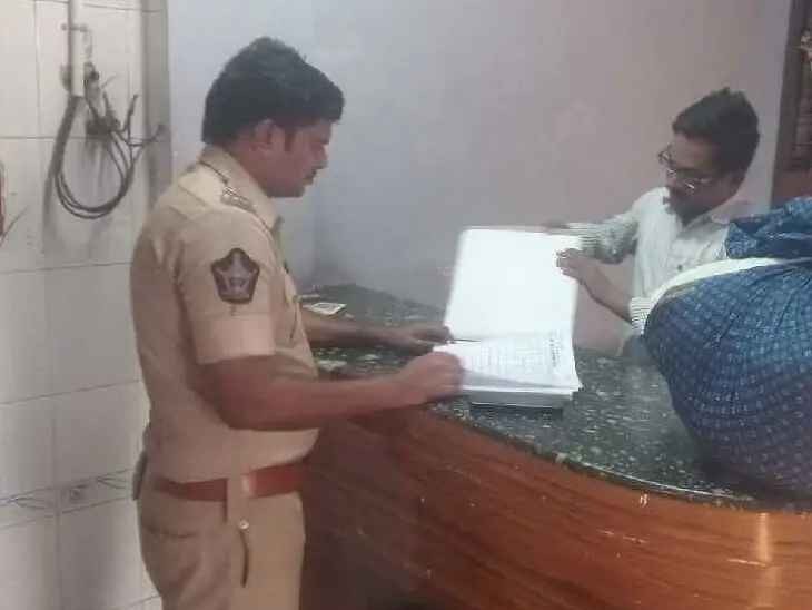 లాడ్జిలలో తెల్లవారుజామున పోలీసుల రైడ్స్