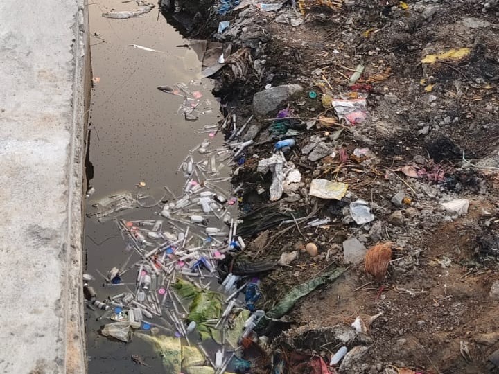 జాలవాడిలో పడకేసిన పారిశుద్ధ్యం