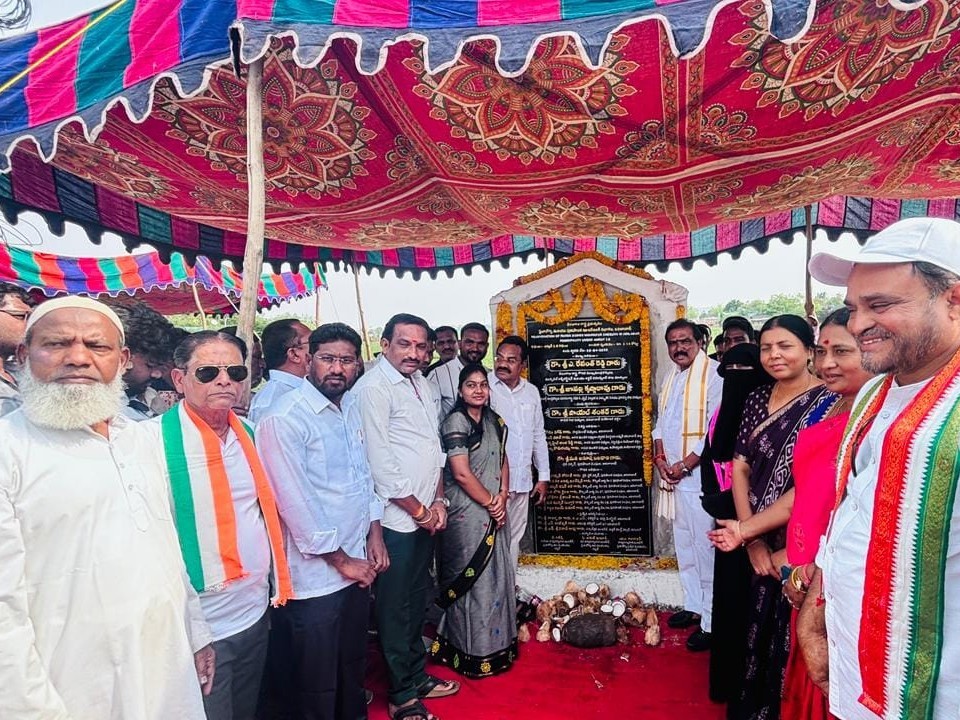 ఖానాపూర్ చెరువు అభివృద్ధి పనులకు MP భూమి పూజ