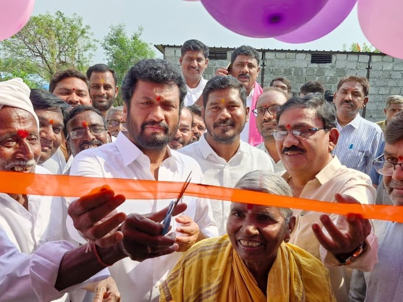 పంటను గిట్టుబాటు ధరకు అమ్ముకోవాలి: MLA