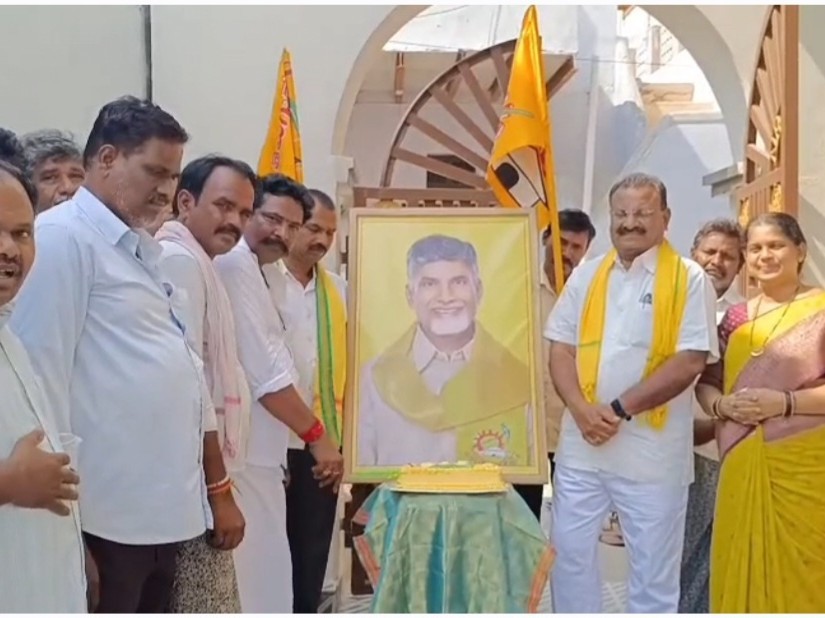 ఘనంగా సీఎం జన్మదిన వేడుకలు