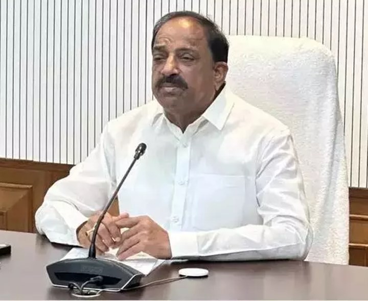 పార్టీలను విమర్శిస్తే స్థాయి పెరగదు: తుమ్మల