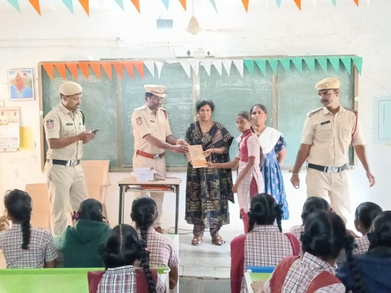 అగ్ని ప్రమాదాల నివారణ పై విద్యార్థులకు అవగాహన