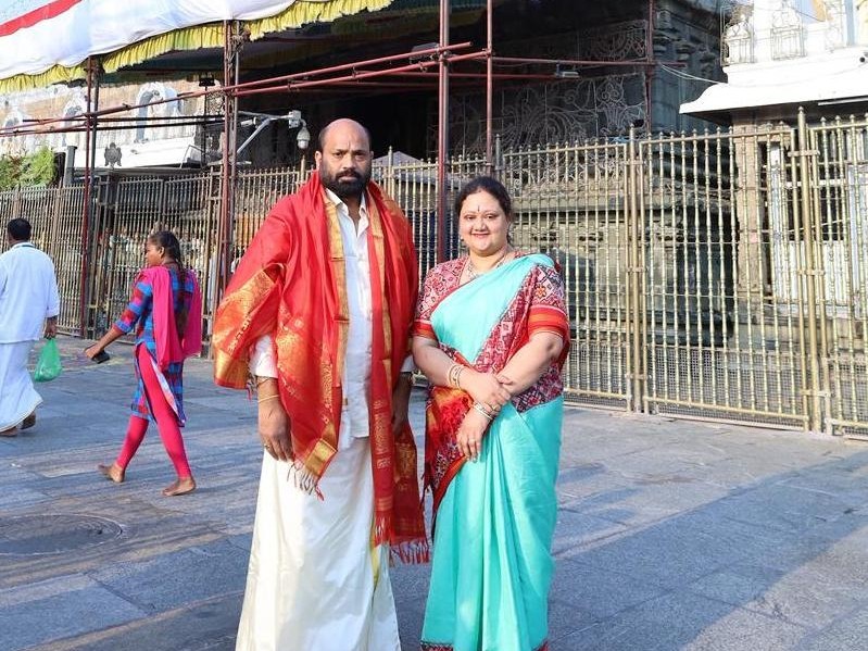 శ్రీవారిని దర్శించుకున్న ఎమ్మెల్యే దంపతులు